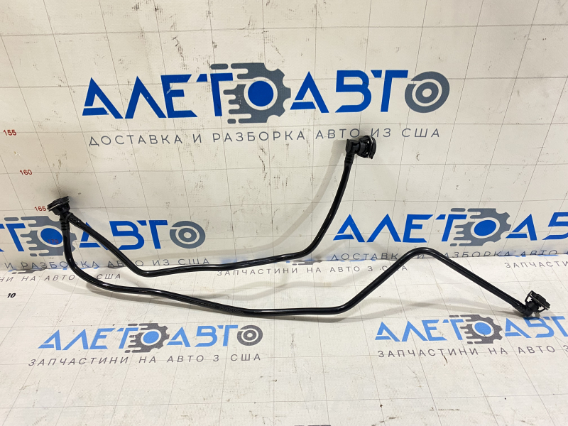 Патрубок охлаждения обратка бачок-радиатор Mercedes GLA 14-20 2.0
