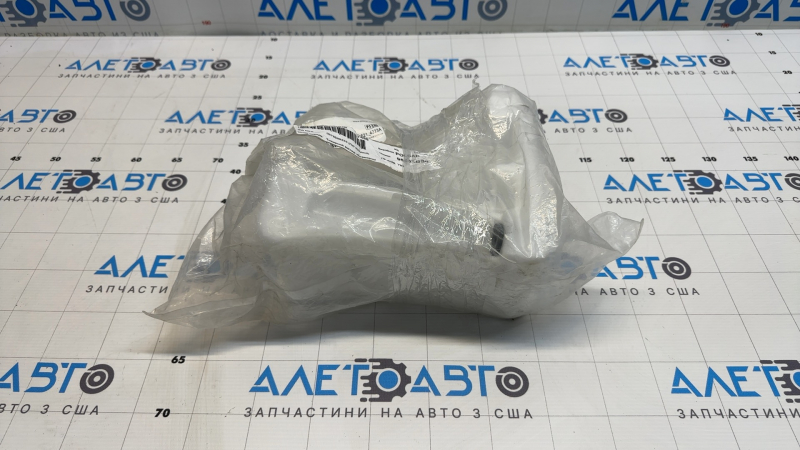 Бачок омывателя VW CC 08-17 без омывателя фар
