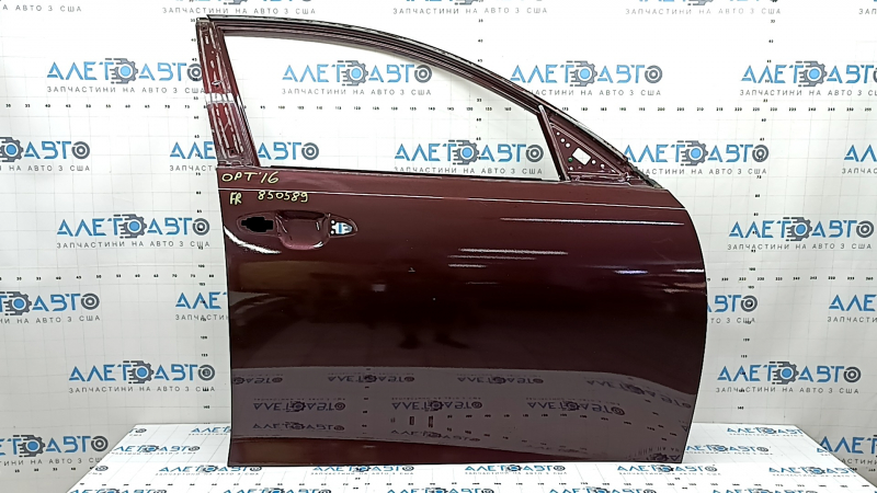 Дверь передняя правая Kia Optima 2016-2020, бордовый цвет M2R, с дефектами на внешней стороне.
