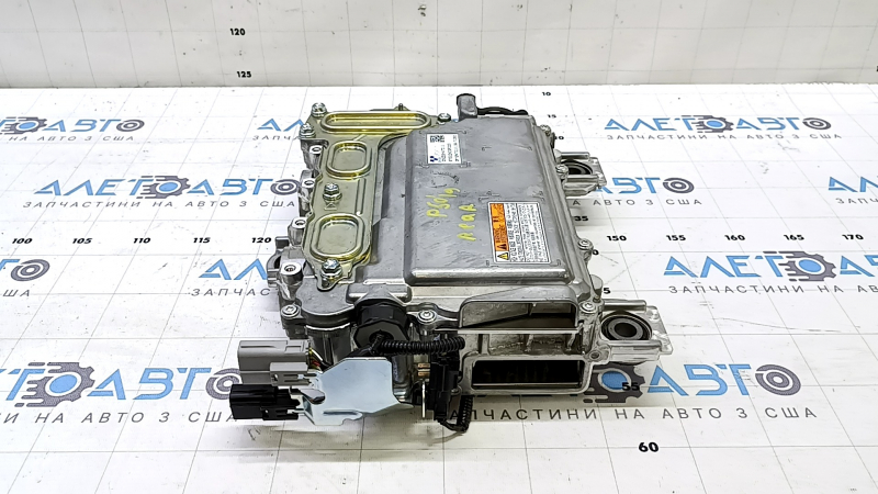 Инвертор задний Toyota Prius 50 19-21 AWD