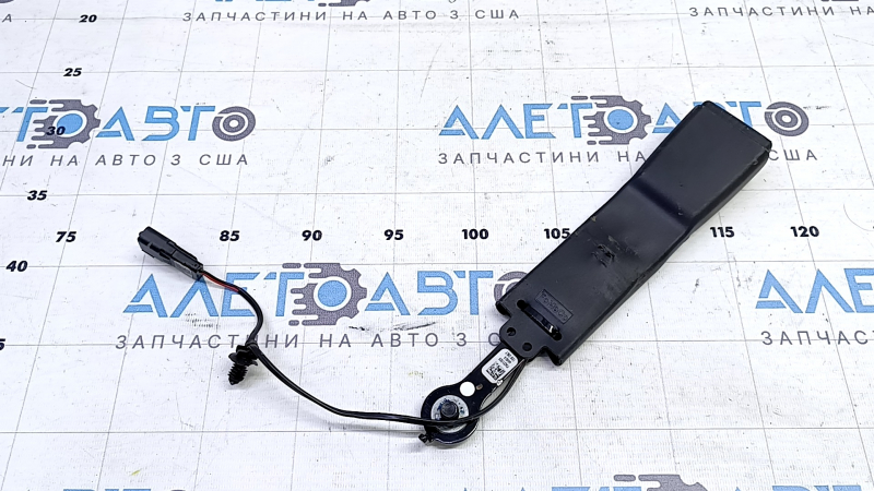 Защелка водительского ремня Ford Fusion mk5 17-20 черная, с датчиком, надорван кожух