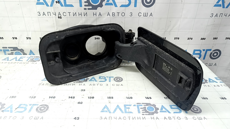 Лючок бензобака с корпусом BMW 3 G20 19-26 2.0T, B58, S58 с замком на 2 пина, надломаны крепления