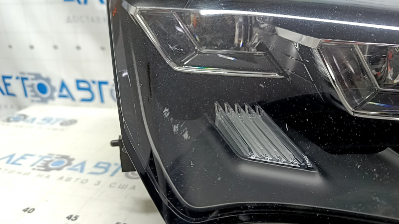 Фара передняя правая в сборе Lexus NX200t NX300h 15-18 LED, три линзы, потертости, царапины