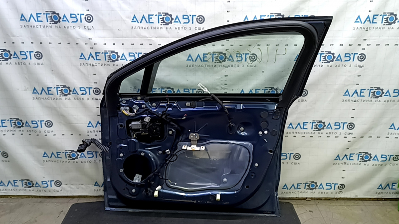 Дверь в сборе передняя правая Ford Fusion mk5 13-20 hybrid, keyless, синий FT, примята