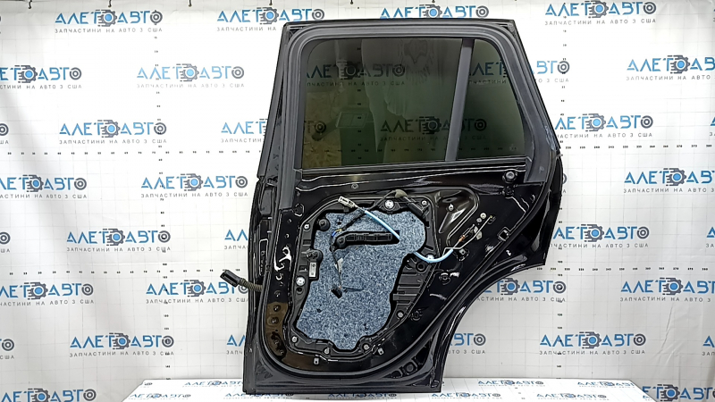 Внутренняя часть задней правой двери BMW X5 G05 с оригинальными механизмами, 2019-2026 год.