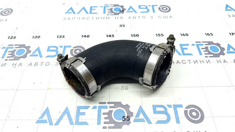 Патрубок интеркулера нижний правый Audi Q8 19-26 3.0T MHEV резина