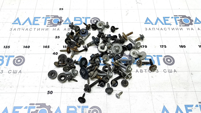 Метизы подкапотного пространства Ford Fusion mk5 13-20 некомплект