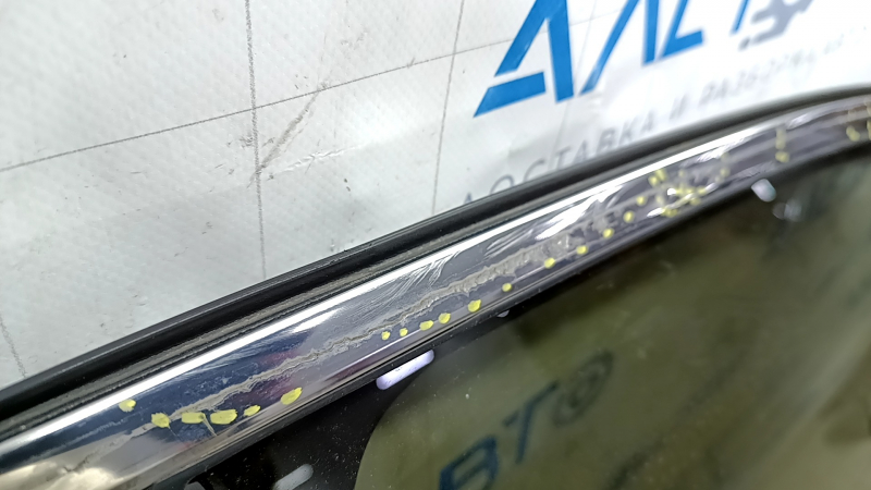 Дверь в сборе передняя правая Toyota Venza 21-24 keyless, белый 070, царапины, тычки на хроме