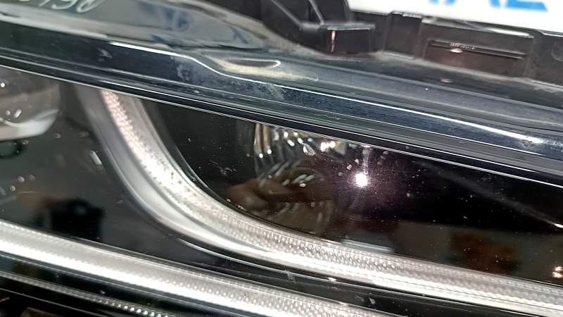 Фара передняя правая Toyota Venza 21-24 XLE Limited линза, с креплением, надломано крепление