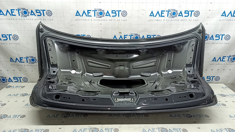 Крышка багажника Audi A4 B9 20-25 графит LZ7S царапина