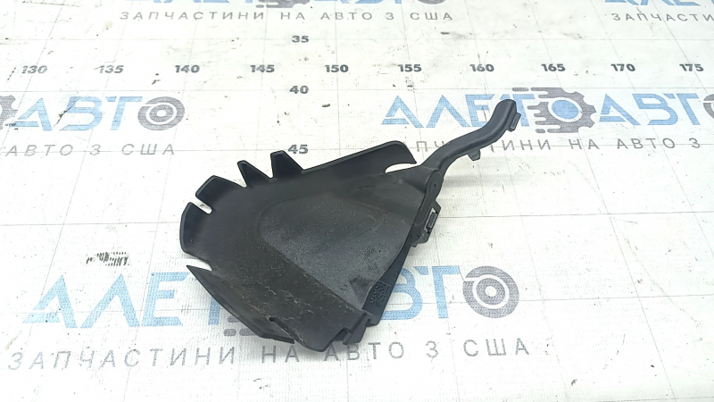 Дефлектор радиатора правый Audi A4 B9 20-25 2.0Т малый