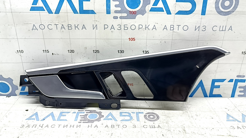 Ручка двери внутренняя передняя левая Audi A4 B9 17-25 с накладкой, черный глянец, царапина