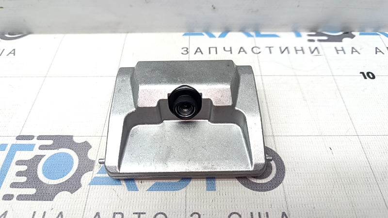 Камера слежения за полосой Kia EV6 22-26 на лобовом