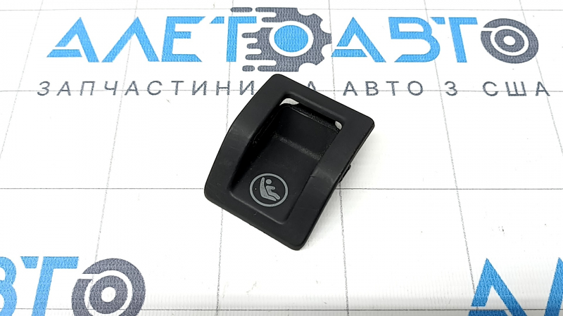 Накладка Isofix заднего ряда сидений 2 ряд VW Tiguan 18-24 черная