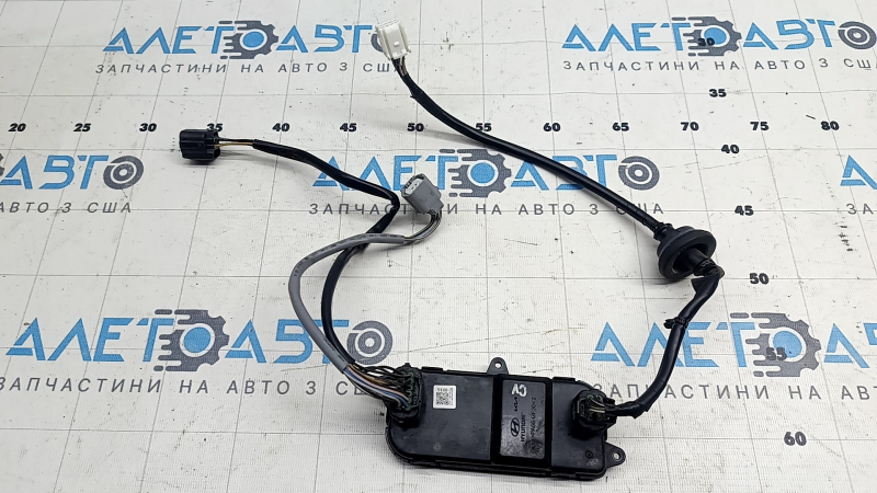 Модуль управления открывания лючка порта зарядки Kia EV6 22-26 с проводкой