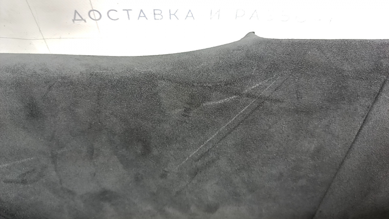 Накладка задней стойки верхняя левая Tesla Model X 22-26 черная, алькантара, с дефлектором, царапины
