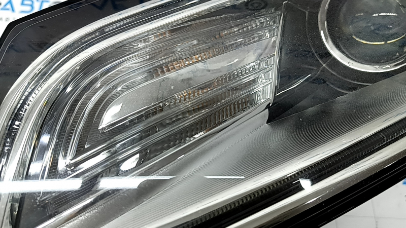 Фара передняя левая в сборе Audi Q5 8R 13-17 рест ксенон, тычка, паутинка, под полировку