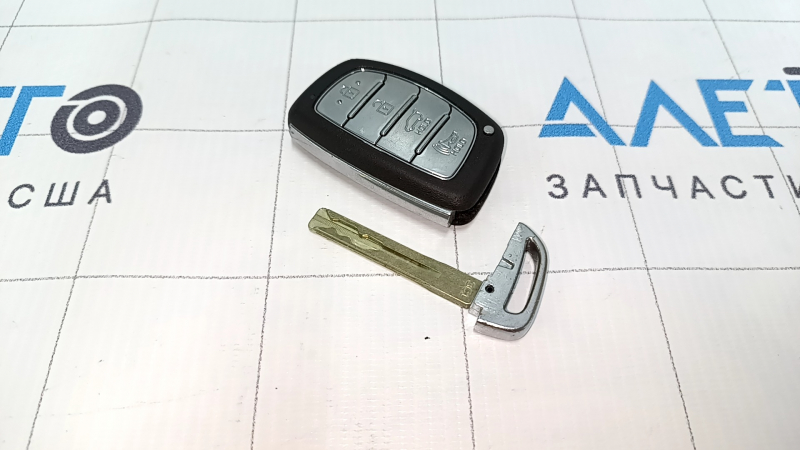 Ключ smart Hyundai Tucson 19-21 4 кнопки, потерт, тычки, облез хром