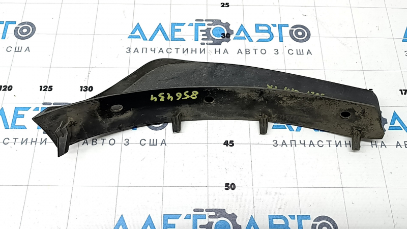 Брызговик переднего бампера правый Jeep Grand Cherokee WL 21-26 узкий, примят, потерт