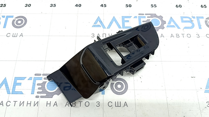 Накладка управления стеклоподъемниками задняя правая Jeep Grand Cherokee WL 21-26 черный глянец