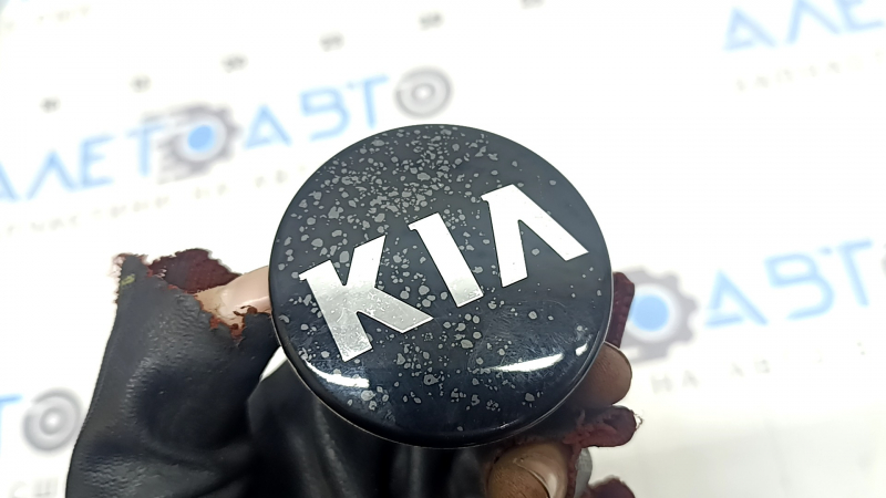 Центральный колпачек на диск Kia Optima 16-20 черный с хромом, 58/50.5 мм, воздух
