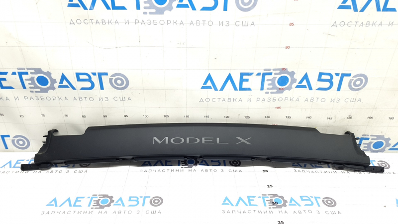 Накладка проема двери задней левой верхняя Tesla Model X 22-26 черная, царапины