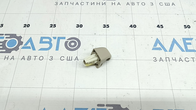 Крючок крепления пассажирского козырька Lexus RX300 RX330 RX350 RX400h 04-09 беж, под люк