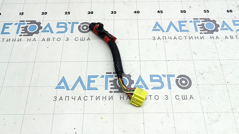 Фишка на модуль srs airbag компьютер подушек безопасности левая Lexus RX300 RX330 RX350 RX400h 04-09