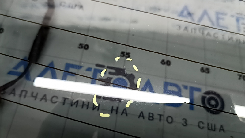 Стекло заднее двери багажника Lexus RX300 RX330 RX350 RX400h 04-09 тонировка, царапины
