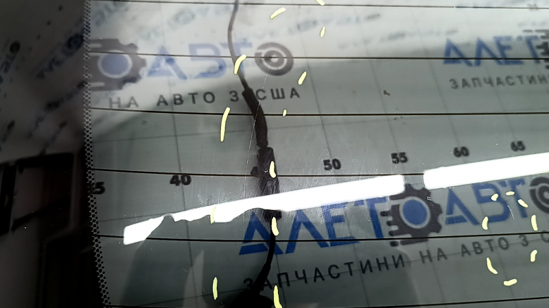 Стекло заднее двери багажника Lexus RX300 RX330 RX350 RX400h 04-09 тонировка, царапины
