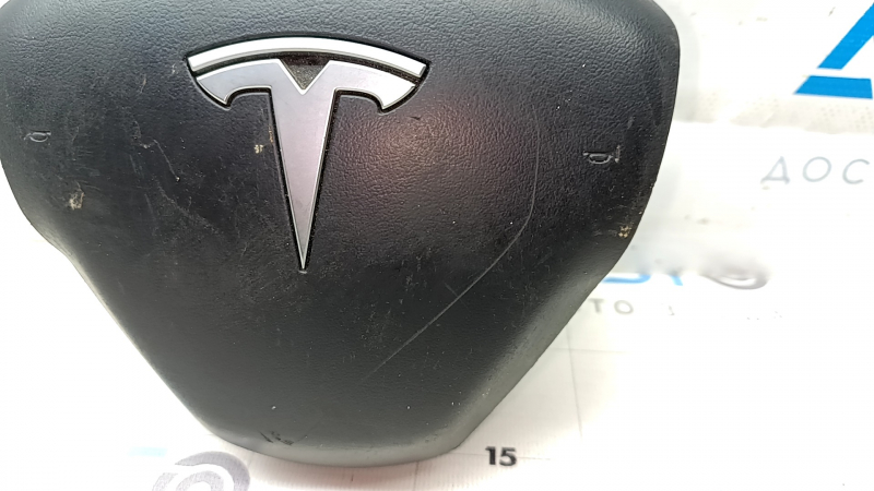 Подушка безопасности airbag в руль водительская Tesla Model 3 18-23 черная, царапина
