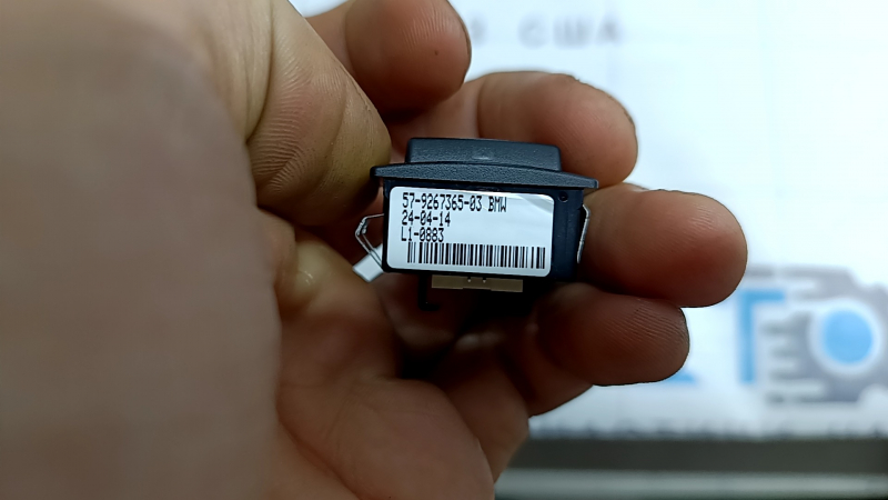 Кнопка подогрева руля BMW X3 F25 15-17