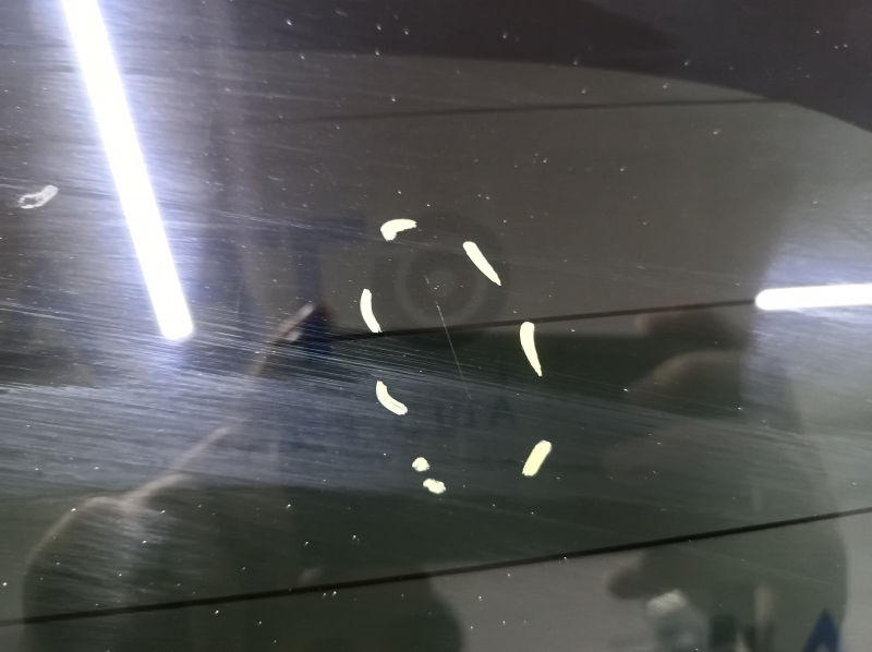 Стекло заднее Tesla Model X 22-26 подогрев, царапины