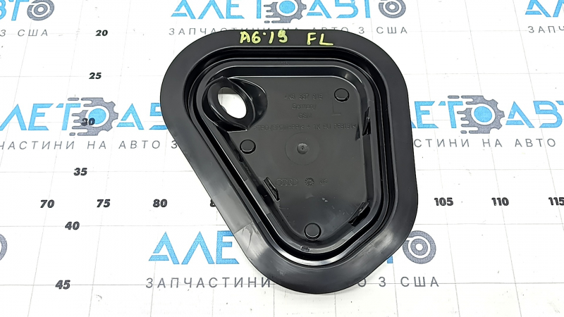 Панель двери внутренняя передняя левая Audi A6 C8 19-25