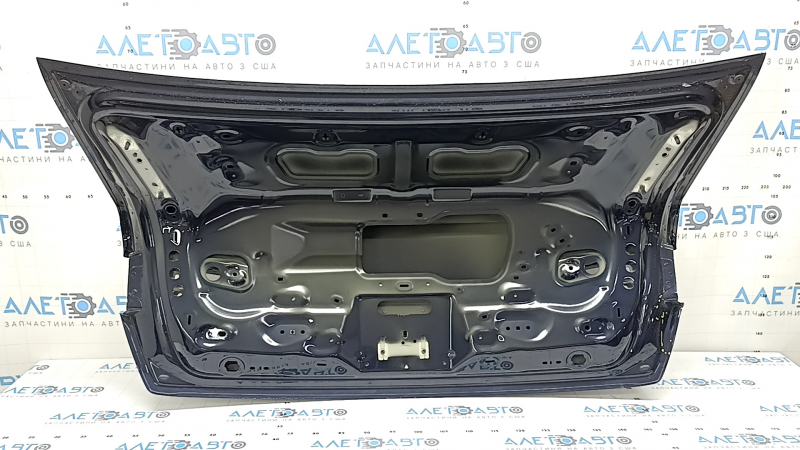 Крышка багажника Audi A6 C8 19-24 синий LX5B, примята