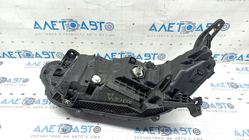 Фара передняя правая Honda Accord 23-26 LED, песок