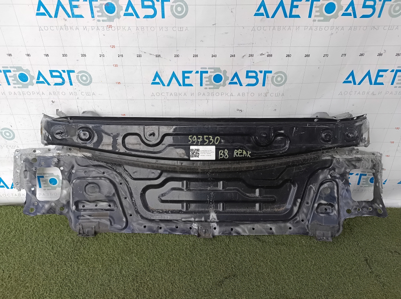 Задняя панель VW Passat b8 16-19 2 части, высверлена, черная