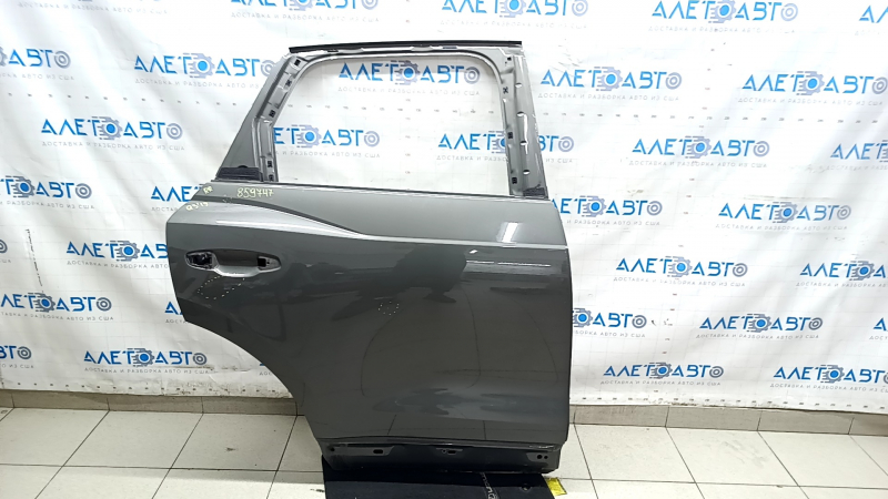 Дверь голая задняя правая Audi Q3 83A 19-25 графит LX7G, сколы, царапина