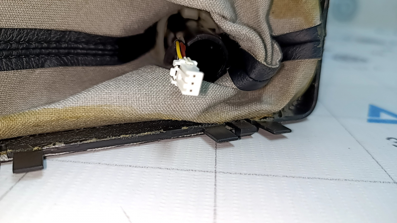 Ручка КПП Ford Escape MK3 17-19 кожа черная, царапины