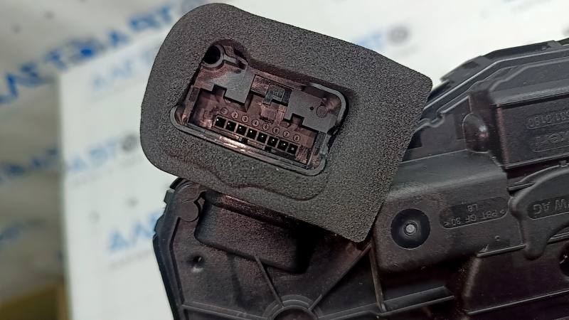 Замок двери передней левой Audi Q3 83A 19-25 под keyless