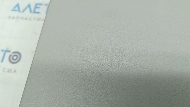 Перчаточный ящик, бардачок Chrysler Pacifica 17-26 серый, царапины, надломано крепление, трещины в креплении