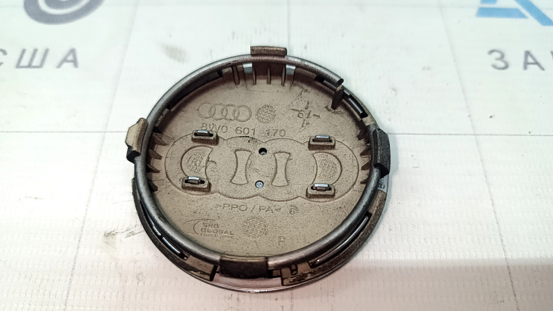 Центральный колпачок на диск Audi A6 C8 19-21 61/56мм покрашенный