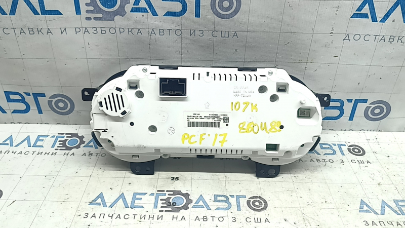 Щиток приборов Chrysler Pacifica 18-18 107к со стеклом, царапины