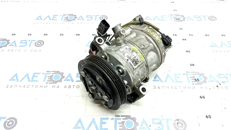Компрессор кондиционера Audi A6 C8 19-25 3.0T сломана фишка