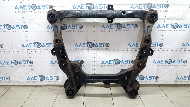 Подрамник передний Lexus RX400h 06-09 ржавый, микротрещины в 4 С/Б