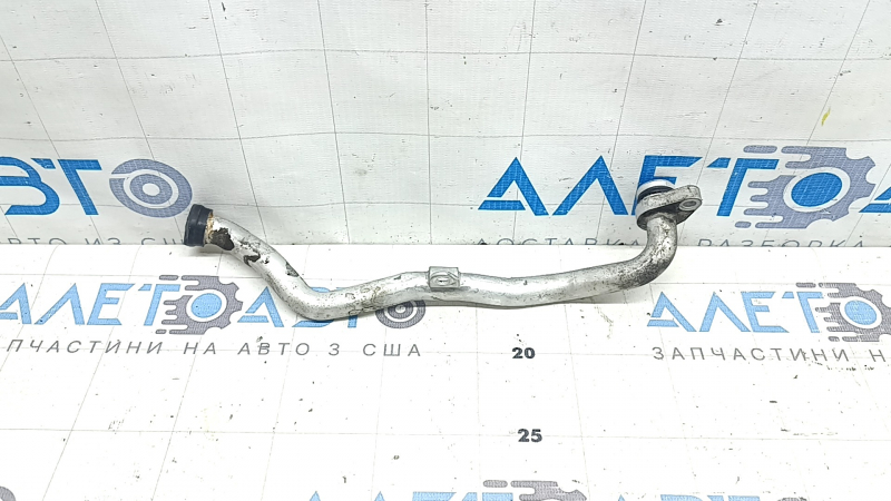 Патрубок системы охлаждения Audi A6 C8 19-24 3.0T