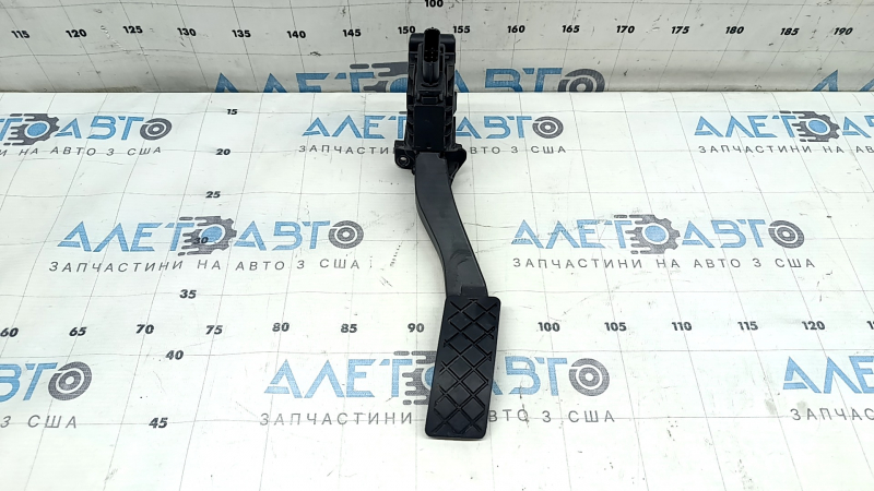 Педаль газа Audi Q3 83A 19-25