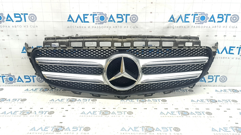 Решетка радиатора grill Mercedes W213 E 17-20 без камеры, AMG pkg, вздулся хром, тычки