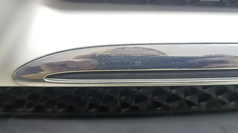 Решетка радиатора grill Mercedes W213 E 17-20 без камеры, AMG pkg, вздулся хром, тычки