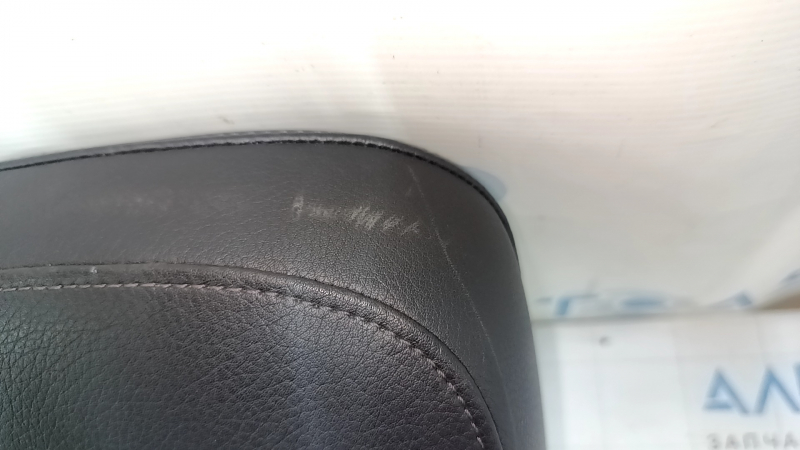 Подголовник 2 ряда левый Audi Q7 16-19 кожа, черный, потерт
